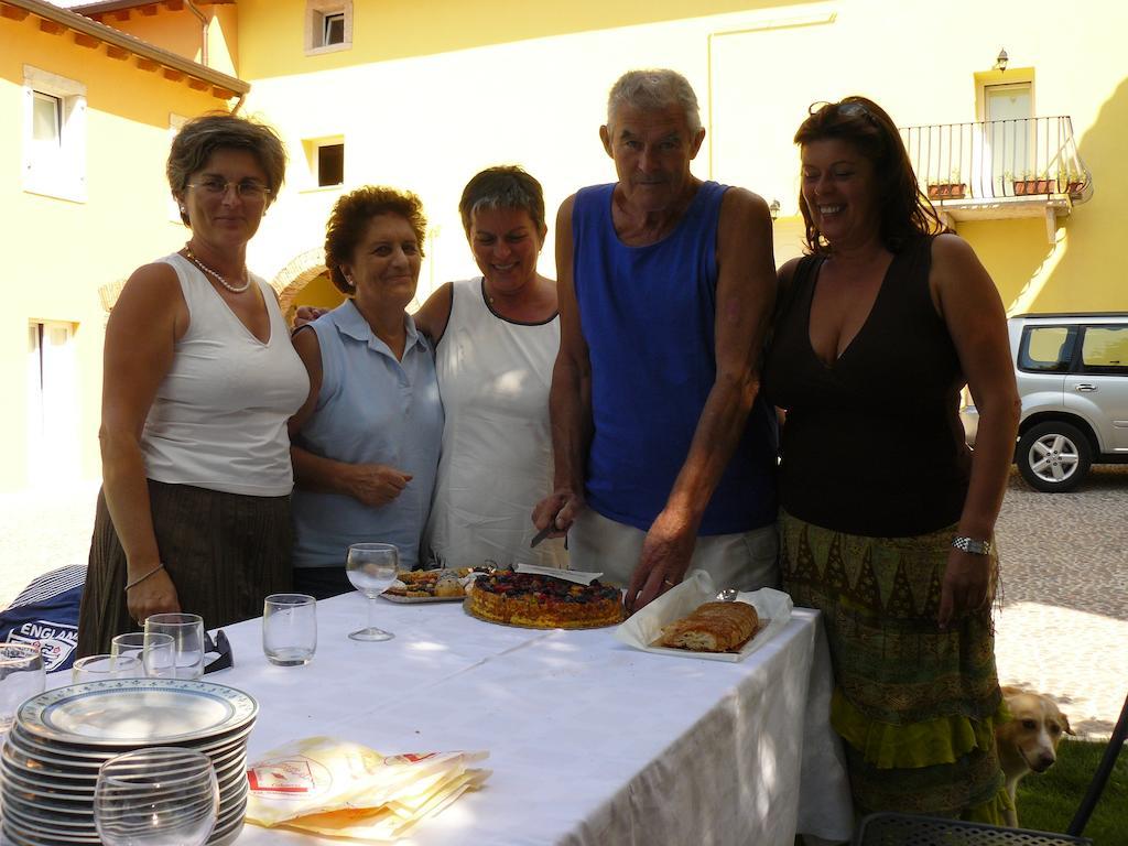 B&B Corte Barbieri Dolce Екстер'єр фото